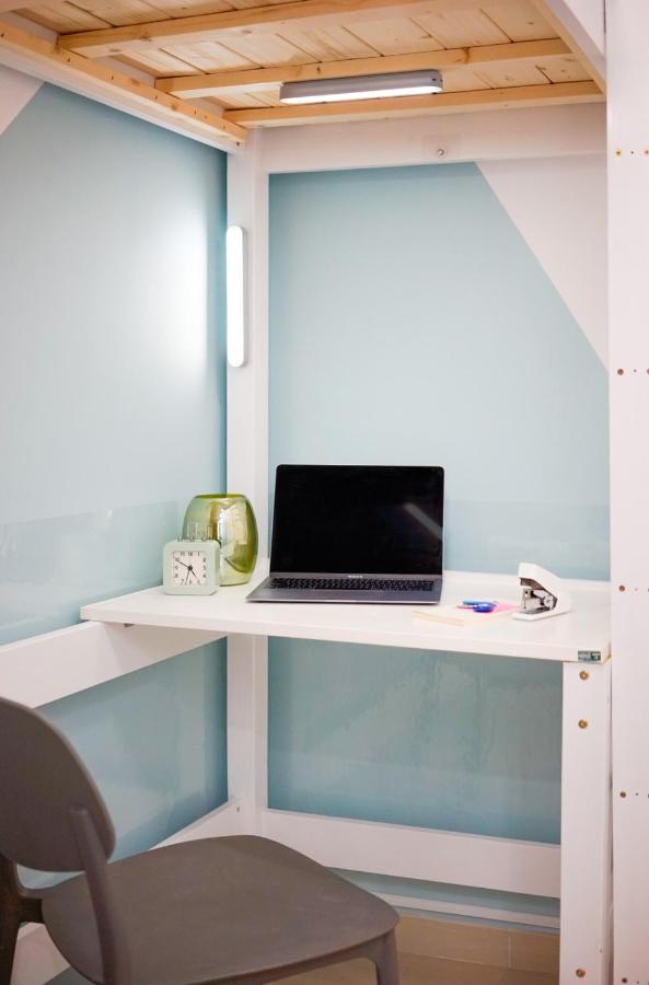 Appartamento Coliving Space - Hennessy Road 113 Wan Chai Mtr Hong Kong Esterno foto