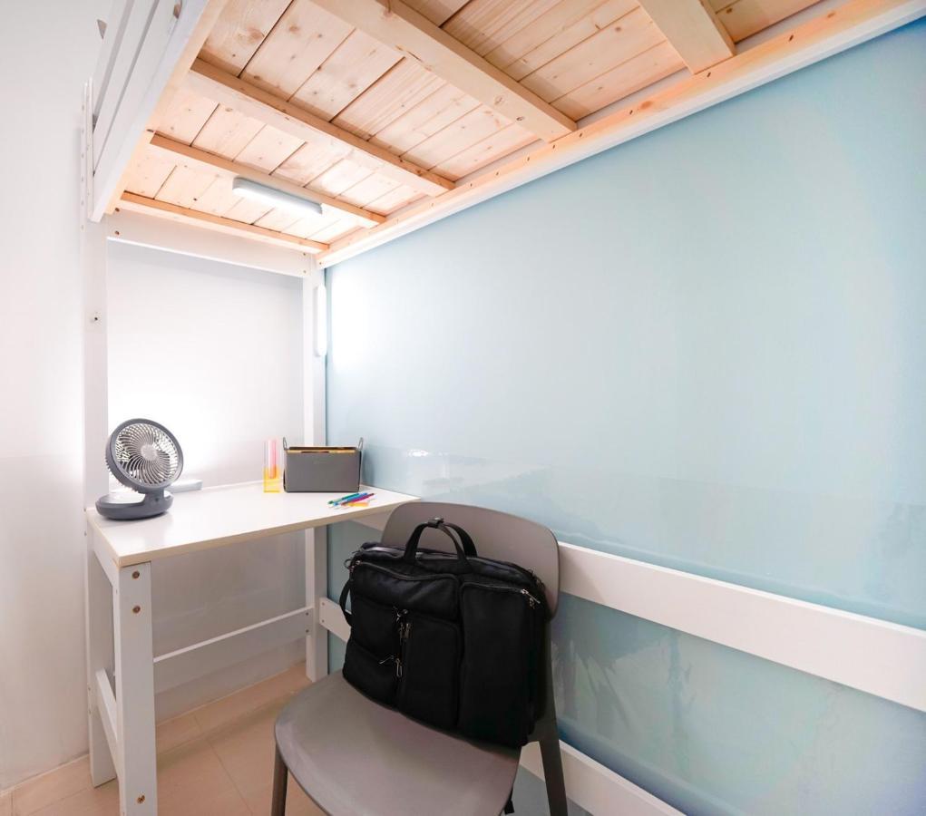 Appartamento Coliving Space - Hennessy Road 113 Wan Chai Mtr Hong Kong Esterno foto